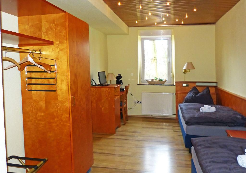 Homestay Messe-Zimmer Tus-Treff Dusseldorf
